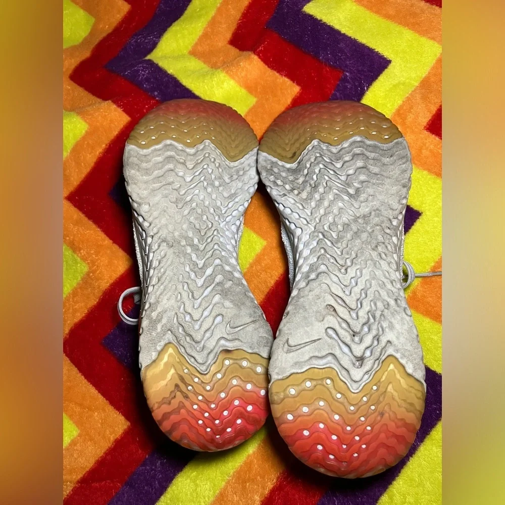 Nike Epic React Flyknit 2